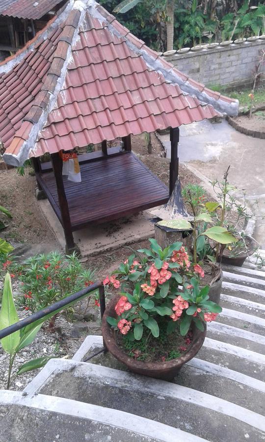 Madu Sentana House Hotel Ubud Exterior foto